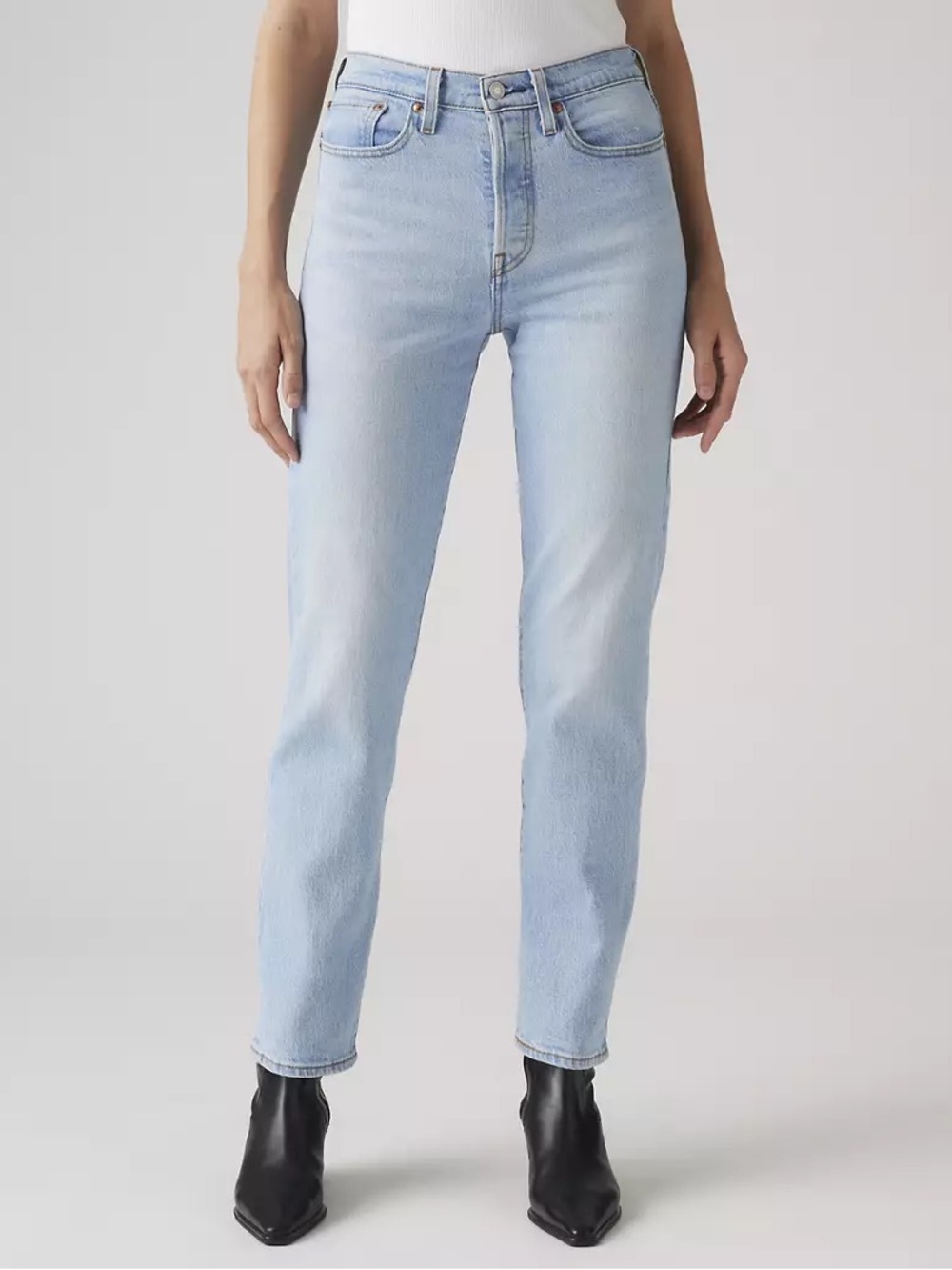 Levi’s Premium Wedgie Straight Ankle Jeans - Fully Baked Light Wash Size 31 EUC